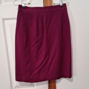 Chic Women's Pencil Skirt in Rich Purple